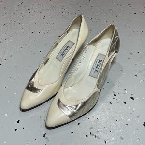 Vintage Bally Heels Size 8.5 Floral / Leaf Design Cream Silver